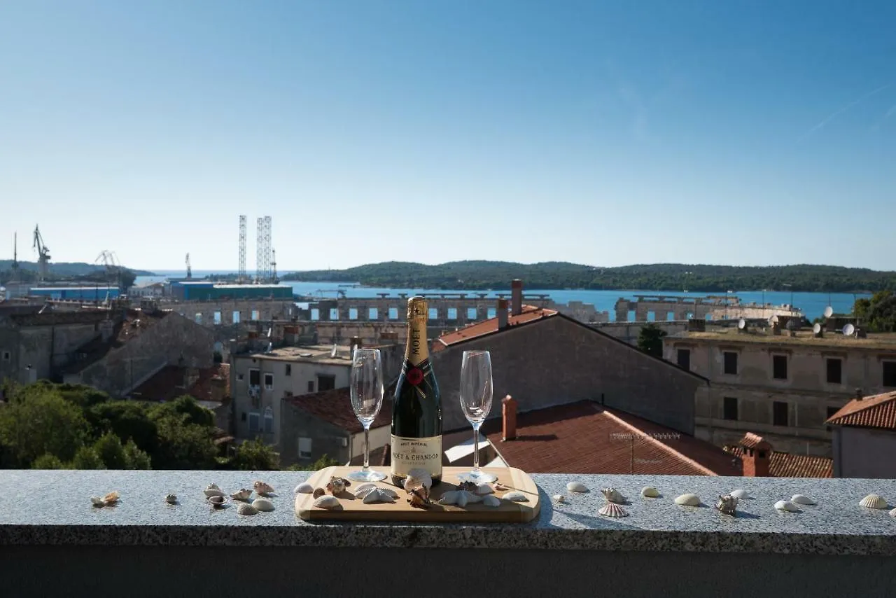Apartments Dream In Arena 2 Pula Center Free Parking Croácia